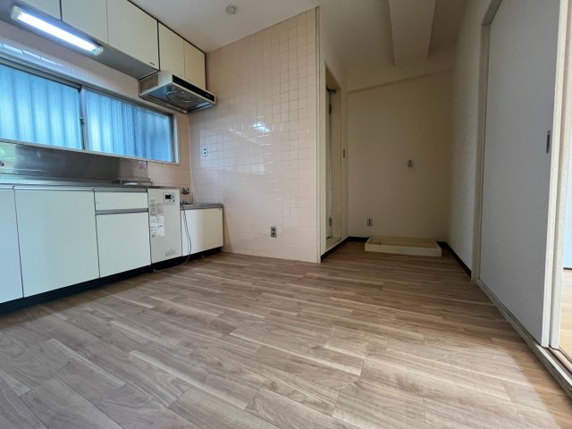 MIビルの居間・リビング