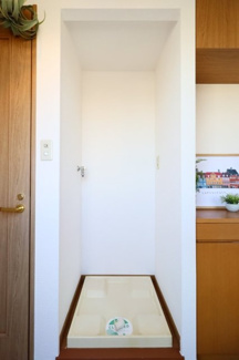 【設備】 | マートルコート自由が丘・Ⅱ | 室内洗濯機置場※家具･小物はイメージです