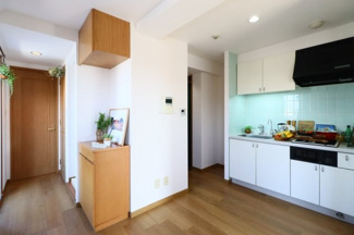 【居間・リビング】 | マートルコート自由が丘・Ⅱ | ※家具･小物はイメージです