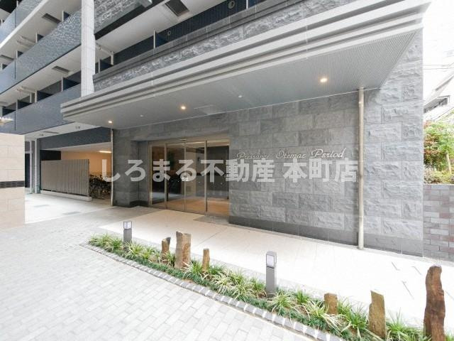 プレサンス大手前ピリオドのエントランス