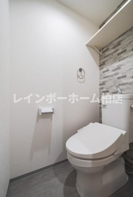 デザイナーズ1K＋WIC・都市ガス・設備充実で快適新生活のトイレ|ゆったりとした空間のトイレです