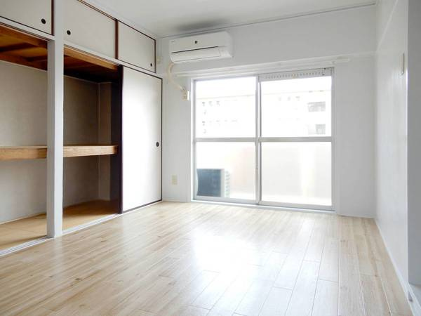 ビレッジハウス城東4号棟の居間・リビング|ビレッジハウスの同一物件・同一タイプの間取りの写真です