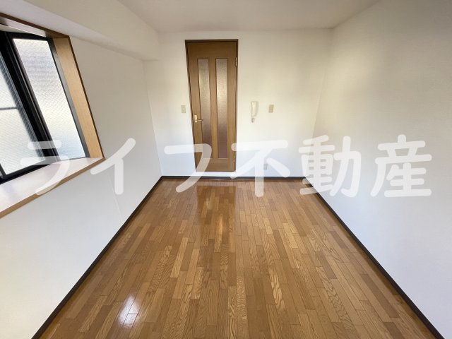 パトラKの居間・リビング|こちらのリビングで趣味の時間をお楽しみください