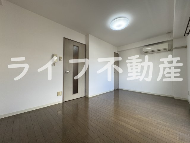 メゾンドファミールの居間・リビング|使いやすいリビングです