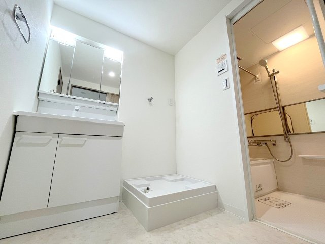 ハイネス福生の独立洗面台