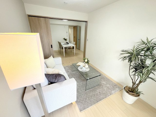 ハイネス福生の居間・リビング