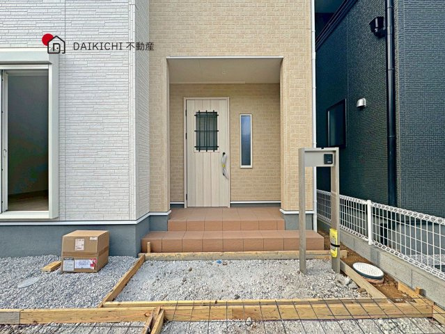 【玄関】 | 鴻巣市東第4　Livele Garden.S　新築戸建　全4棟　2号棟