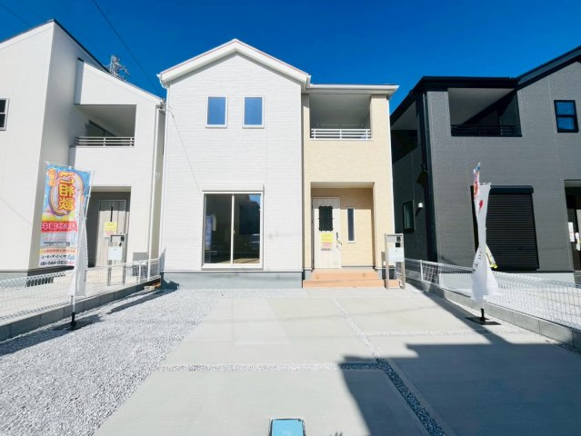 【前面道路含む現地写真】 | 鴻巣市東第4　Livele Garden.S　新築戸建　全4棟　2号棟