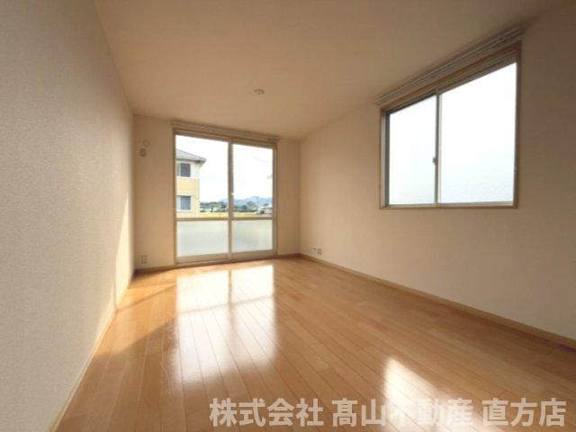 ヴィサージュ本城D棟の居間・リビング