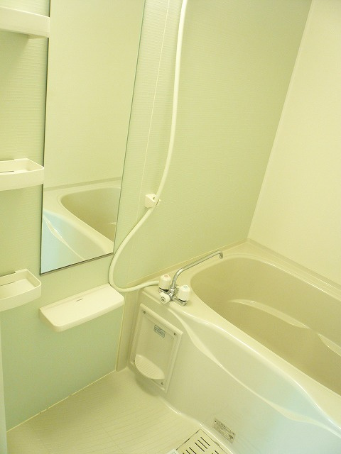 ブリーゼ楓の浴室|バス