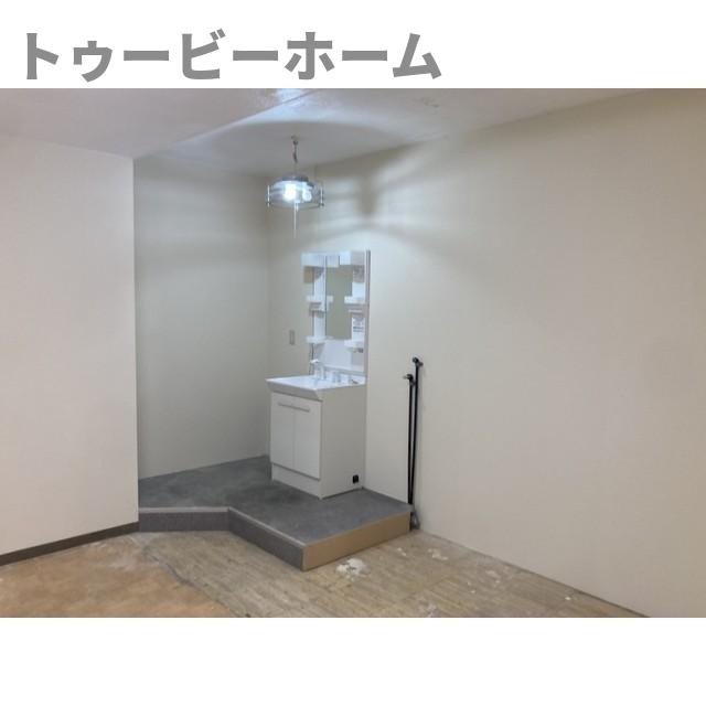 SIDEPLACE SAKADOの独立洗面台|使いやすい独立洗面台です