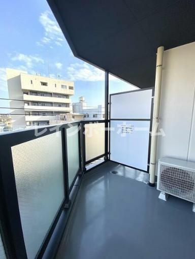 プリズム14番館のバルコニー