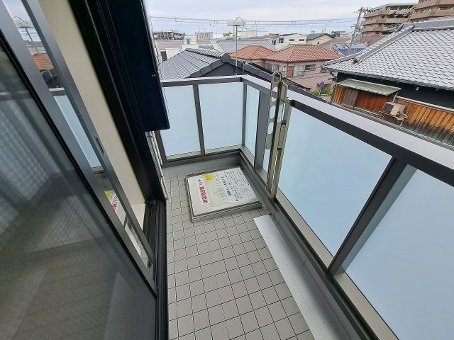 Ｆａｍｉｌｉａｒ　Ｏｇｏのバルコニー