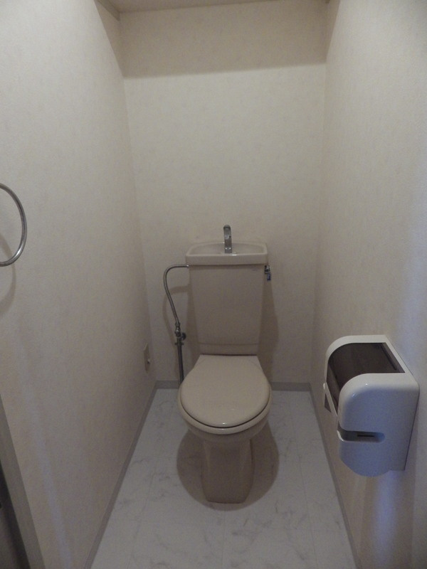 アベニューKNのトイレ