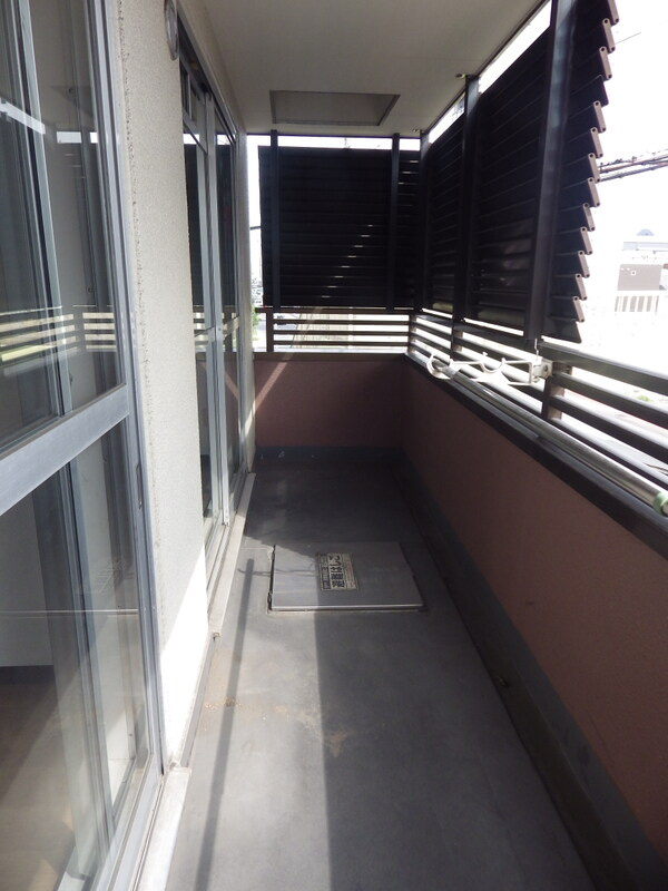 アベニューKNのバルコニー