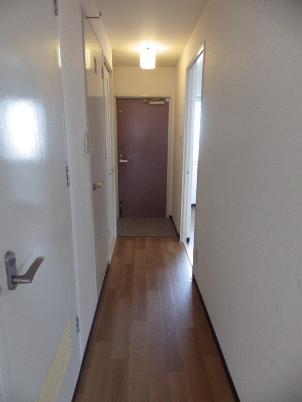 アベニューKNの内装