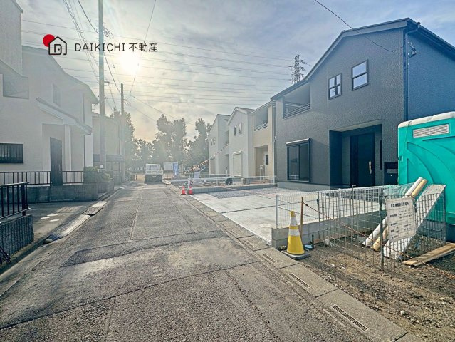 【前面道路含む現地写真】 | 鴻巣市東第4　Livele Garden.S　新築戸建　全4棟　3号棟