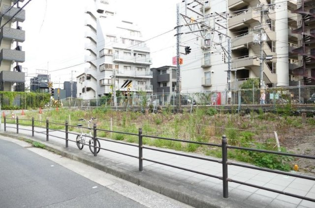 城東区新喜多　集合住宅用土地の前面道路含む現地写真