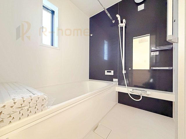 常総市新石下第8　新築戸建て　2号棟の浴室|１坪タイプの大きなお風呂で、小さなお子様とご一緒に入浴いただける広さです！