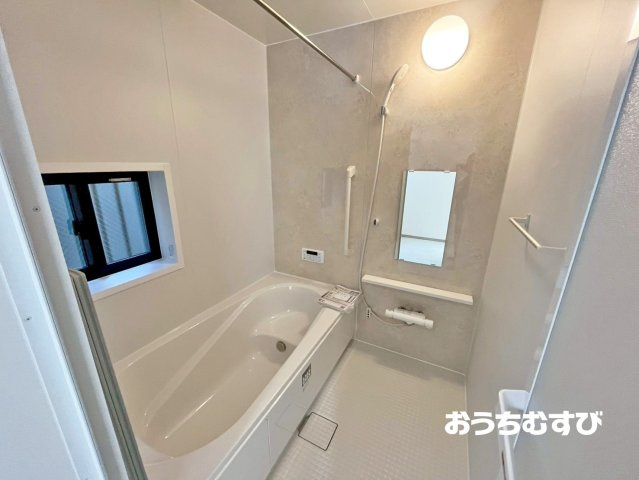 守山区川西2丁目 （全3棟）の浴室