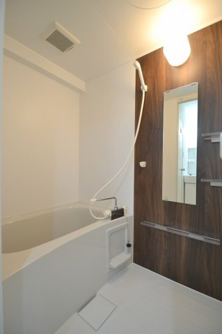 広島市西区己斐本町２丁目の賃貸マンションの浴室