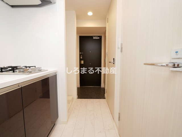 プレサンス堺筋本町駅前シェルの玄関