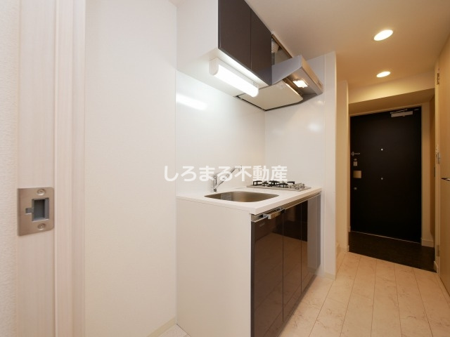 プレサンス堺筋本町駅前シェルのキッチン