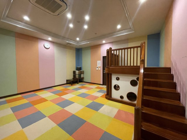 当社スタッフが住んでいるからこそ分かるコトがある！【レーベンリヴァーレ横濱鶴ヶ峰ヒルズ】リフォームのその他共用部分|写真で分かるキッズルーム。賑やかな声が住人の癒しに？