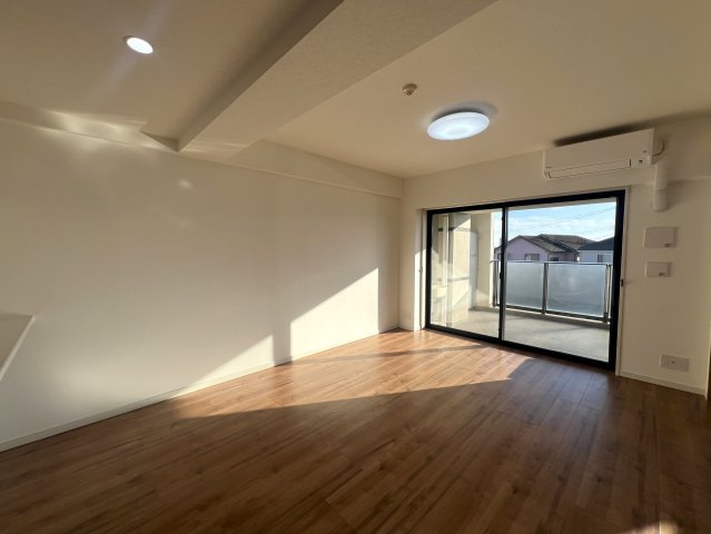 当社スタッフが住んでいるからこそ分かるコトがある！【レーベンリヴァーレ横濱鶴ヶ峰ヒルズ】リフォームの居間・リビング