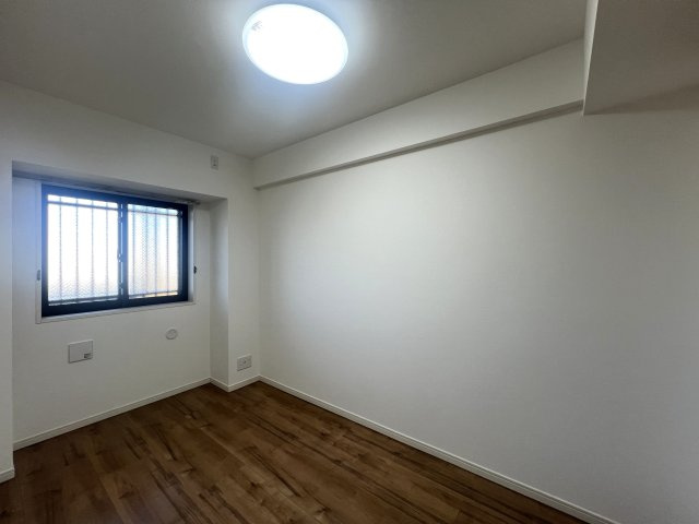 当社スタッフが住んでいるからこそ分かるコトがある！【レーベンリヴァーレ横濱鶴ヶ峰ヒルズ】リフォームの洋室