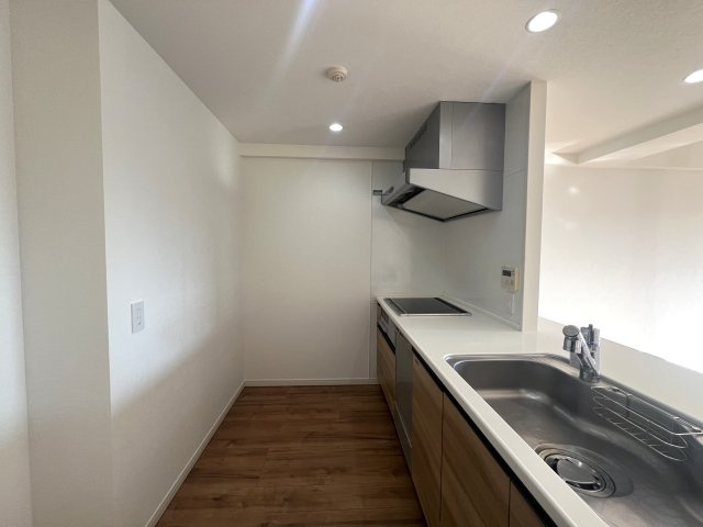 当社スタッフが住んでいるからこそ分かるコトがある！【レーベンリヴァーレ横濱鶴ヶ峰ヒルズ】リフォームのキッチン