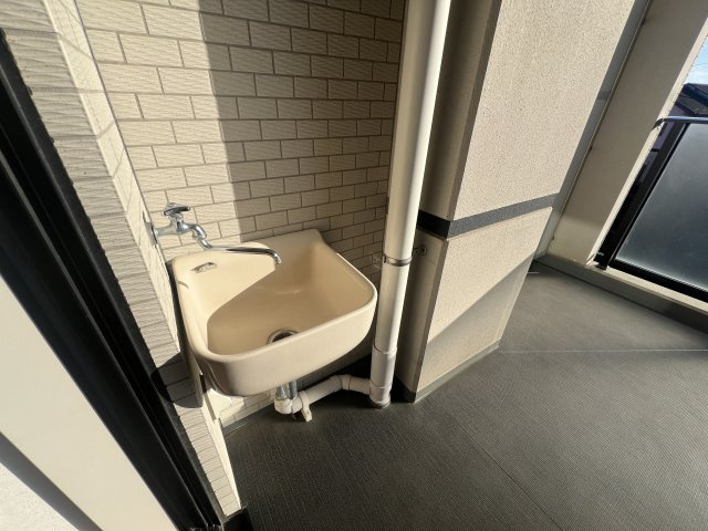 当社スタッフが住んでいるからこそ分かるコトがある！【レーベンリヴァーレ横濱鶴ヶ峰ヒルズ】リフォームのバルコニー