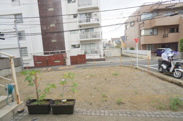 上目黒５　土地の外観|東急東横線「祐天寺」駅徒歩12分
東急田園都市線「池尻大橋」駅徒歩13分
東急東横線、東京メトロ日比谷線「中目黒」駅徒歩18分