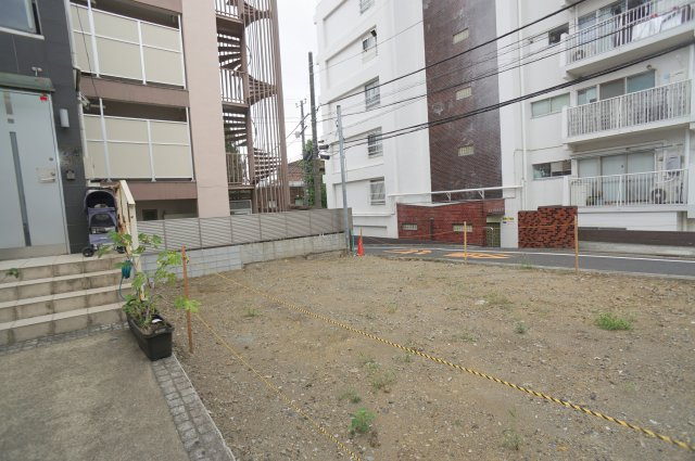 上目黒５　土地の外観|☆建築条件なし・お好きなハウスメーカーで建築可能
☆周囲には総合病院や広大な公園あり
☆建築参考プランございます！