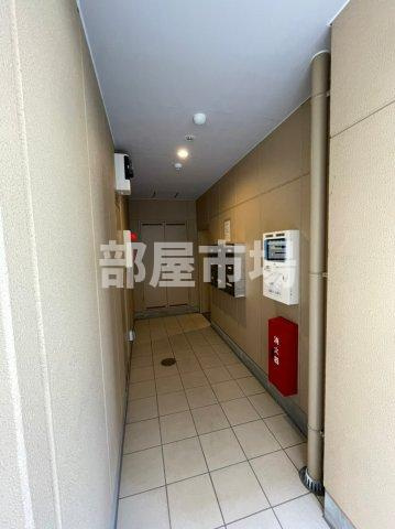 Lazos・Kのエントランス