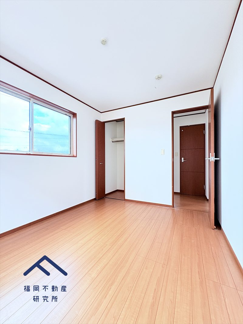 筑紫野市岡田３丁目 戸建ての洋室
