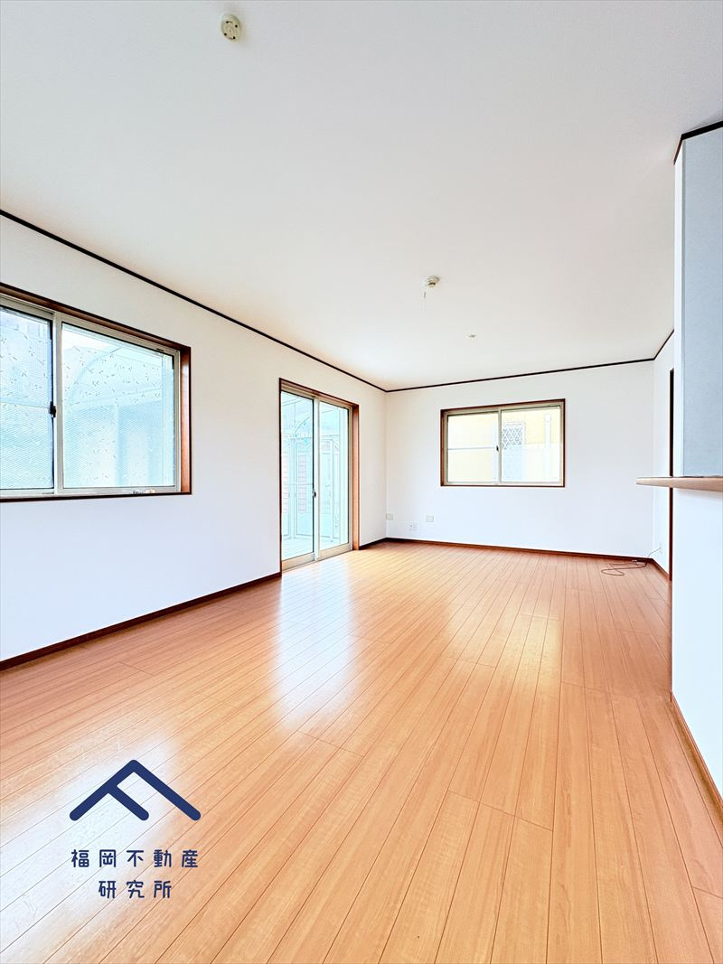 筑紫野市岡田３丁目 戸建ての居間・リビング