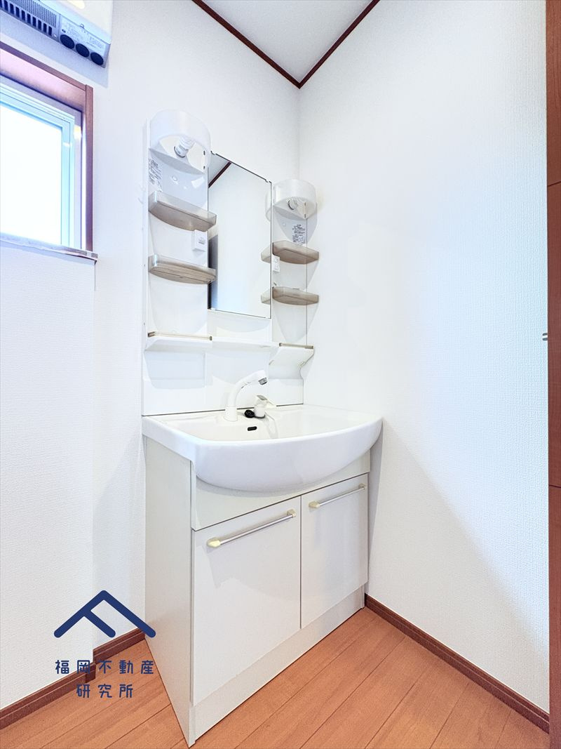 筑紫野市岡田３丁目 戸建ての独立洗面台