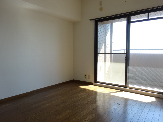 朝日プラザ野里北野町の寝室