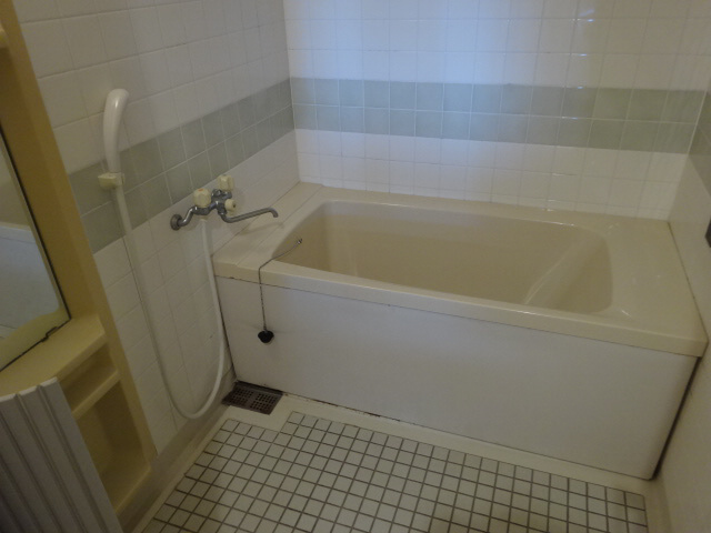 朝日プラザ野里北野町の浴室