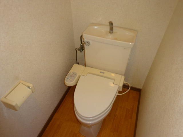 朝日プラザ野里北野町のトイレ