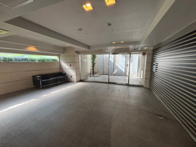 【ロビー】 | グローリオヒルズ西馬込 | ロビースペースです。ソファーを設置してます。