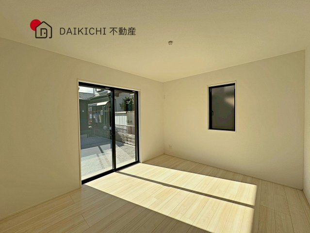 【洋室】 | 行田市矢場　GRAFARE PREMIER　新築戸建　全2棟　1号棟