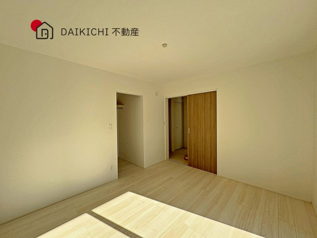 【洋室】 | 行田市矢場　GRAFARE PREMIER　新築戸建　全2棟　1号棟