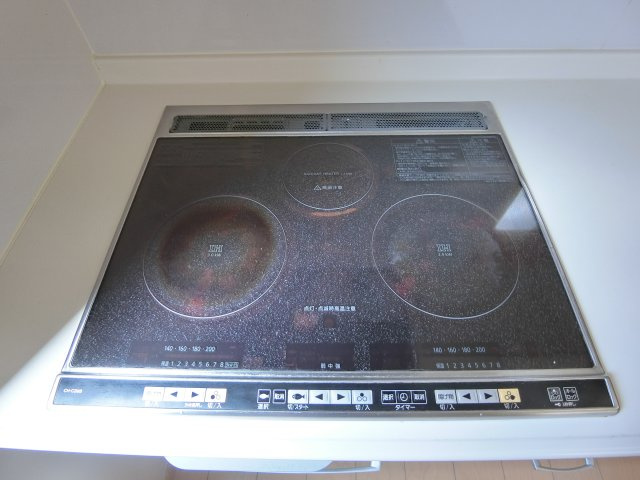 富益町中古住宅のキッチン