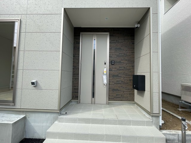 【新築戸建て】秋田市仁井田福島第3　2号棟の玄関