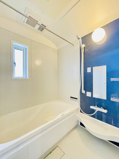 【浴室】 | 筑紫野市岡田3丁目　戸建て | バスルームは追い焚き・浴室乾燥機つき