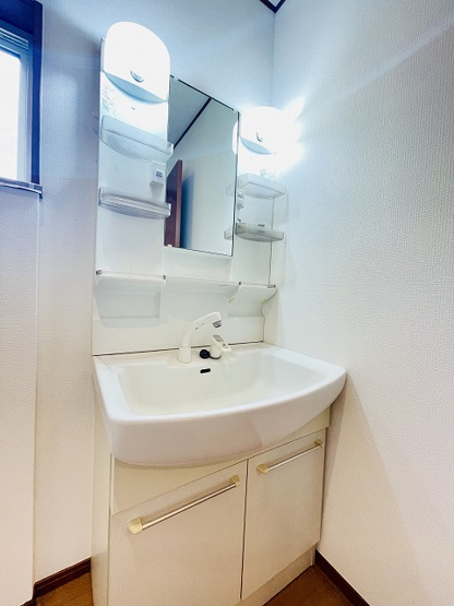 【独立洗面台】 | 筑紫野市岡田3丁目　戸建て