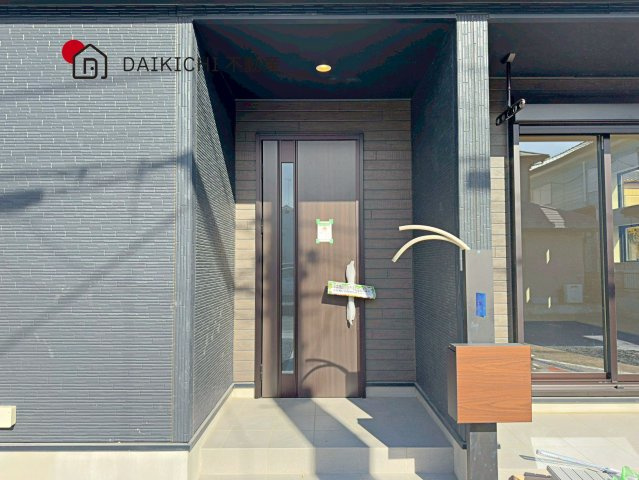 【玄関】 | 行田市矢場　GRAFARE PREMIER　新築戸建　全2棟　2号棟