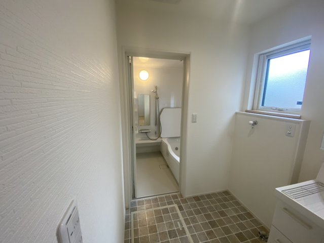 山形市伊達城三丁目17-3　中古住宅の浴室